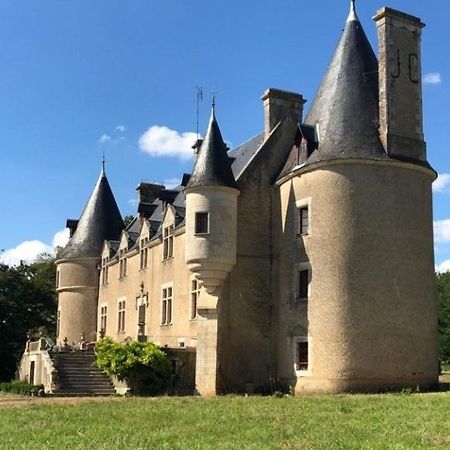 Chambre Dans Tour Du 15Eme Siecle Mauvieres Exteriér fotografie